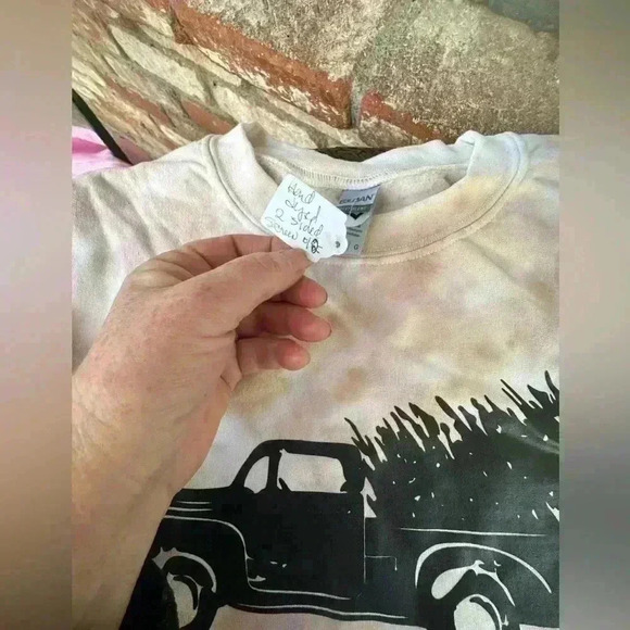 Gildan Large 2 sided funny Christmas crewneck‎ sweatshirt. Hand tye dyed. NWT - Picture 4 of 4